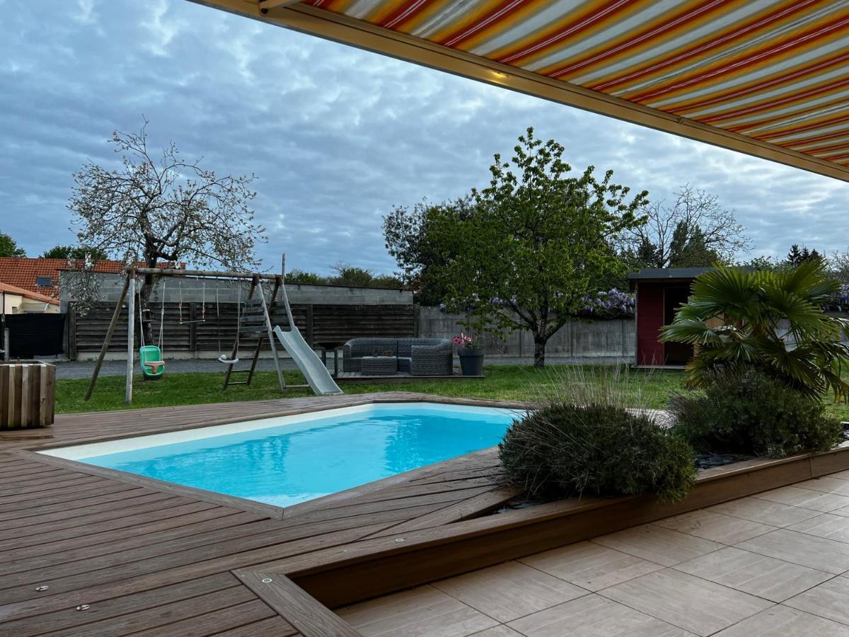 Maison Familiale 4 Chambres Avec Jardin Et Piscine Saint-Aignan-Grand-Lieu Dış mekan fotoğraf